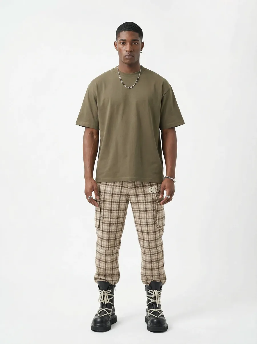305G Heavyweight T-Shirt on model, image 4