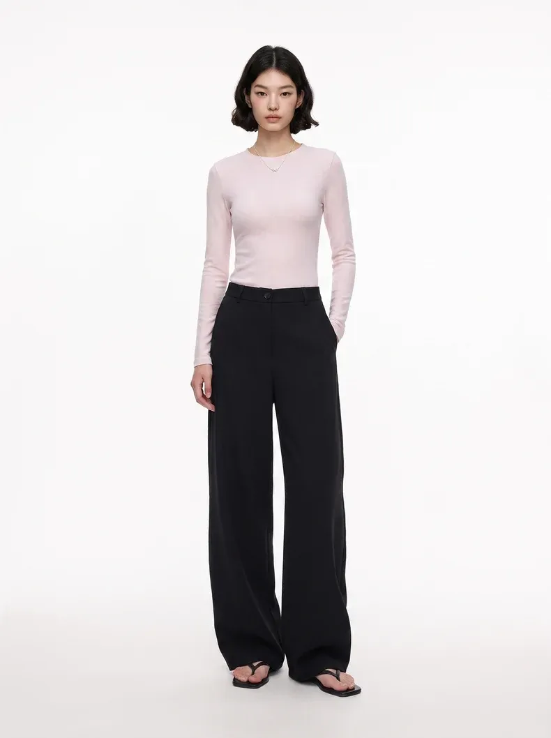 French Linen-Blend Long Sleeve Top on model, image 4